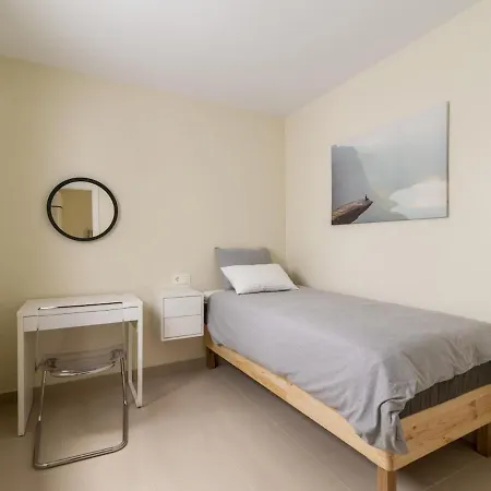 Nuevos Lightbooking Livian Palmas Apartment